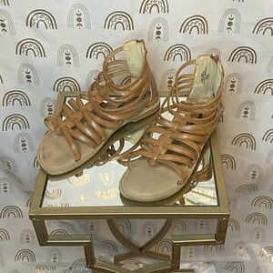 Tucker + Tate Tan Sandals Versatile Style